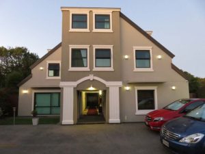 2 level apartment available in Christchurch